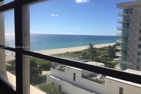 Купить кондоминиум в Серфсайд, Флорида 1 спальня, 86.31м2, № 2056967 - фото 5