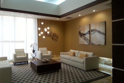 Купить кондоминиум в Серфсайд, Флорида 1 спальня, 86.31м2, № 2056967 - фото 10