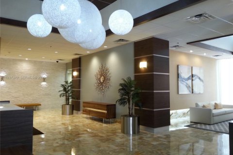 Купить кондоминиум в Серфсайд, Флорида 1 спальня, 86.31м2, № 2056967 - фото 9