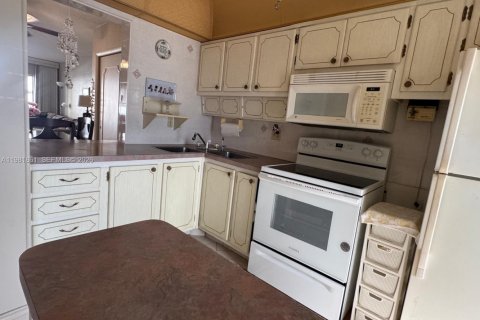 Copropriété à vendre à Hallandale Beach, Floride: 1 chambre, 65.03 m2 № 2043044 - photo 7