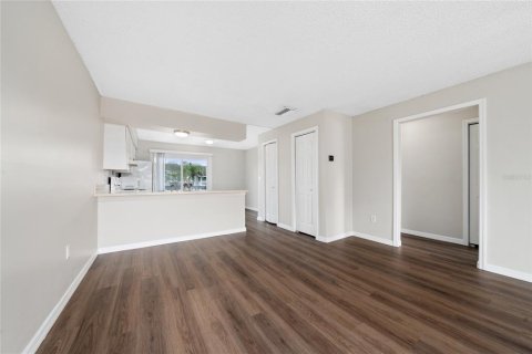 Condominio en venta en Orlando, Florida, 2 dormitorios, 78.97 m2 № 1806664 - foto 4