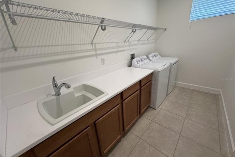 Casa en alquiler en Clermont, Florida, 3 dormitorios, 193.05 m2 № 2156431 - foto 15