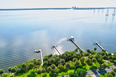 Villa ou maison à vendre à St. Lucie, Floride: 4 chambres, 312.99 m2 № 2269703 - photo 5