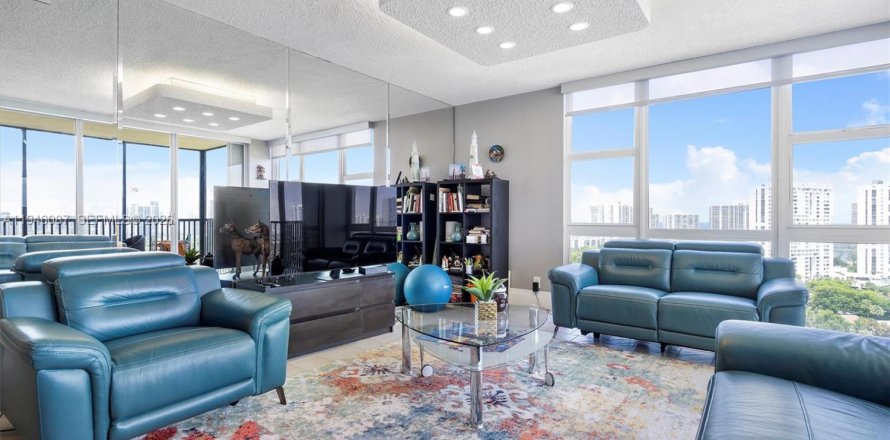 Кондоминиум с 2 спальнями в Авентура, Флорида № 2002435