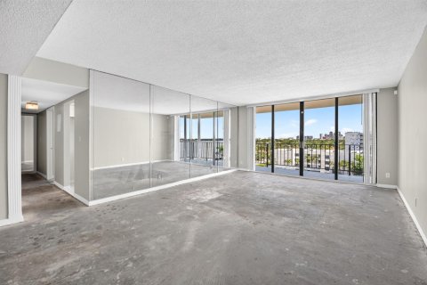 Condominio en venta en West Palm Beach, Florida, 2 dormitorios, 131.36 m2 № 2168987 - foto 27