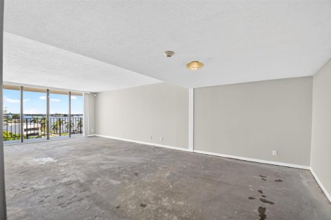 Condominio en venta en West Palm Beach, Florida, 2 dormitorios, 131.36 m2 № 2168987 - foto 23