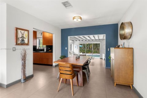 Villa ou maison à vendre à Miami, Floride: 4 chambres, 189.89 m2 № 1632035 - photo 8