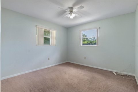 Casa en venta en DeBary, Florida, 4 dormitorios, 185.43 m2 № 1804106 - foto 13