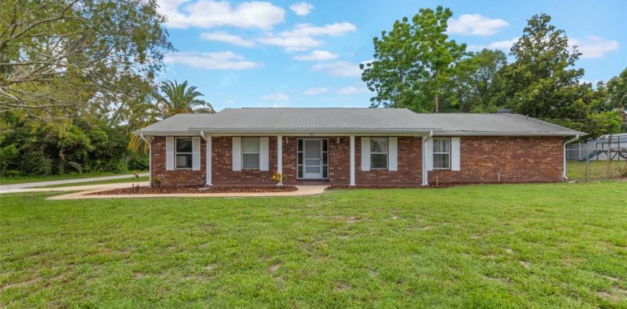 Casa en DeBary, Florida 4 dormitorios, 185.43 m2 № 1804106