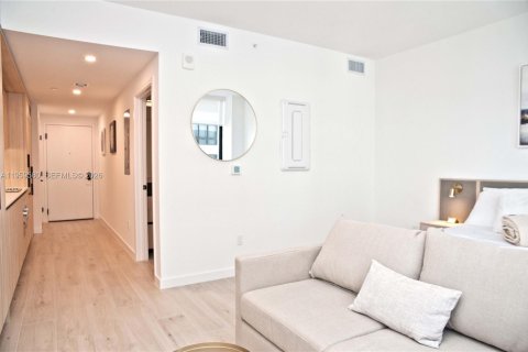 Copropriété à vendre à Miami, Floride: 35.86 m2 № 2019879 - photo 15