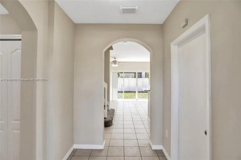 Купить таунхаус в Мирамар, Флорида 3 спальни, 140.1м2, № 1973649 - фото 11