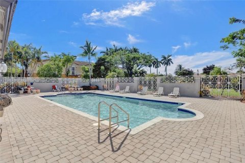 Купить таунхаус в Мирамар, Флорида 3 спальни, 140.1м2, № 1973649 - фото 9