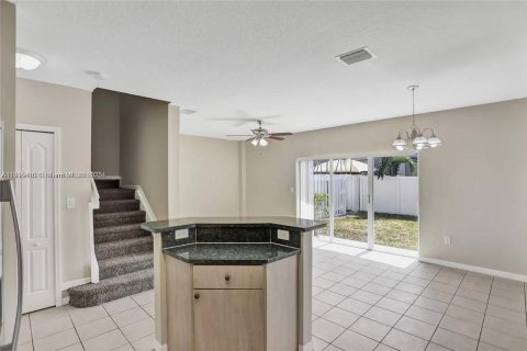 Купить таунхаус в Мирамар, Флорида 3 спальни, 140.1м2, № 1973649 - фото 15