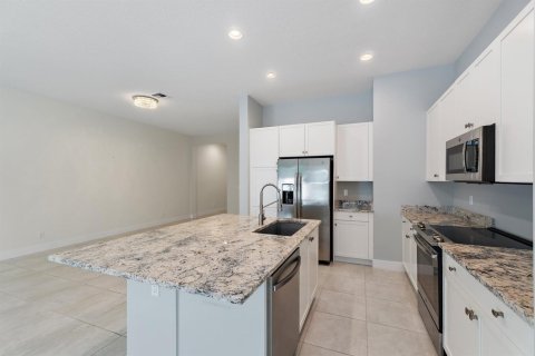 Touwnhouse à vendre à Palm Beach Gardens, Floride: 3 chambres, 199.18 m2 № 2410753 - photo 5