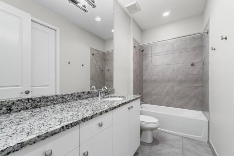 Touwnhouse à vendre à Palm Beach Gardens, Floride: 3 chambres, 199.18 m2 № 2410753 - photo 19