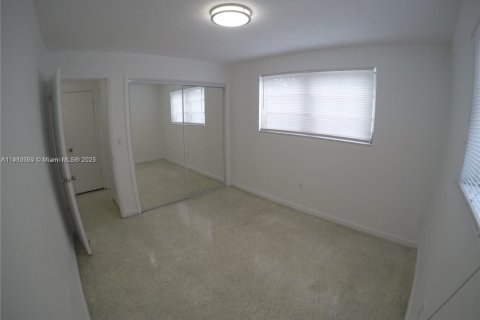 Appartement à louer à Miami, Floride: 2 chambres, 69.68 m2 № 1968879 - photo 8