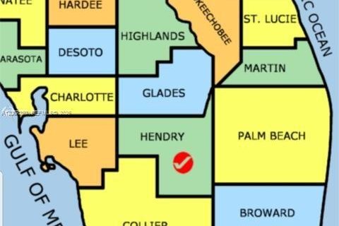 Propiedad comercial en venta en Clewiston, Florida № 2158585 - foto 9