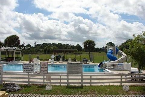 Propiedad comercial en venta en Clewiston, Florida № 2158585 - foto 3