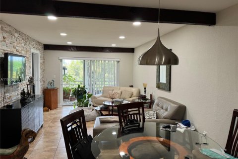 Купить кондоминиум в Майами, Флорида 2 спальни, 82.31м2, № 2088050 - фото 5