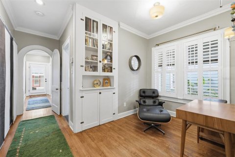 House in Tampa, Florida 3 bedrooms, 205.5 sq.m. № 2151942 - photo 9