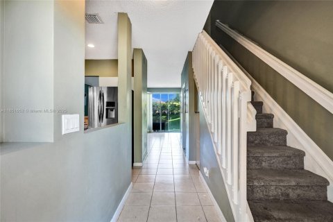 Adosado en venta en Sunrise, Florida, 2 dormitorios, 129.69 m2 № 1872268 - foto 3