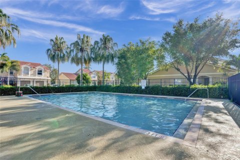 Adosado en venta en Sunrise, Florida, 2 dormitorios, 129.69 m2 № 1872268 - foto 21