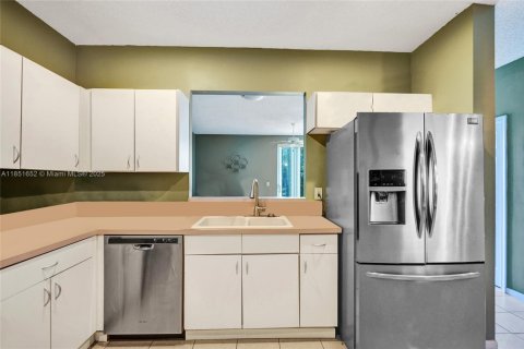 Adosado en venta en Sunrise, Florida, 2 dormitorios, 129.69 m2 № 1872268 - foto 4