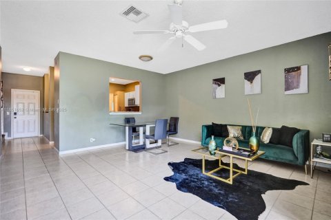 Adosado en venta en Sunrise, Florida, 2 dormitorios, 129.69 m2 № 1872268 - foto 6