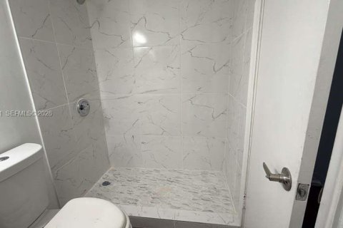 Condominio en alquiler en West Palm Beach, Florida, 1 dormitorio, 65.22 m2 № 2041377 - foto 12