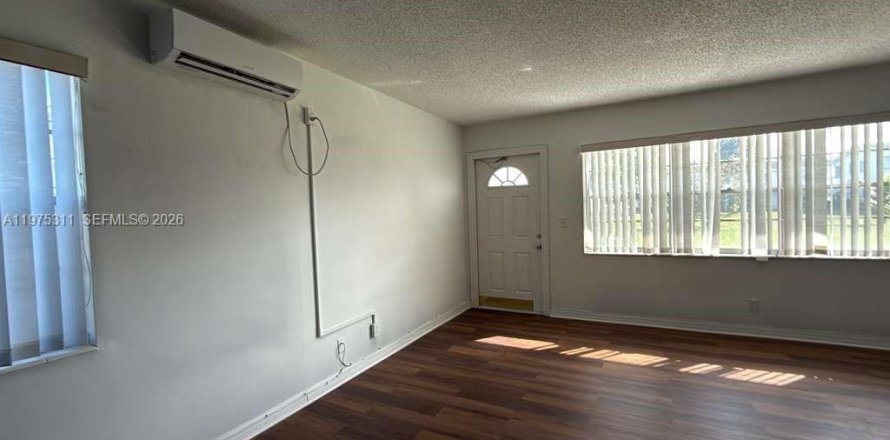 Кондоминиум с 1 спальней в Уэст-Палм-Бич, Флорида № 2041377