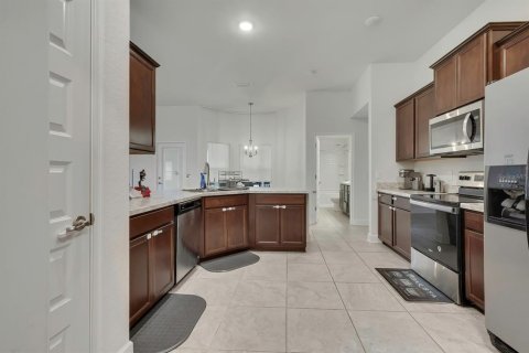 House in Spring Hill, Florida 4 bedrooms, 213.68 sq.m. № 2221004 - photo 19
