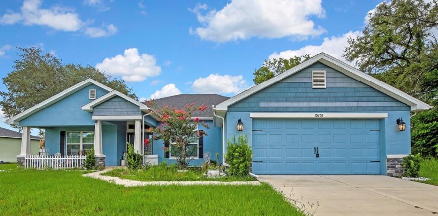 House in Spring Hill, Florida 4 bedrooms, 213.68 sq.m. № 2221004