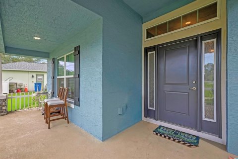 House in Spring Hill, Florida 4 bedrooms, 213.68 sq.m. № 2221004 - photo 2