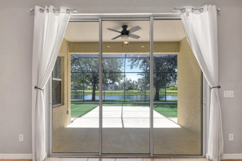 House in Bradenton, Florida 3 bedrooms, 145.95 sq.m. № 1786794 - photo 4
