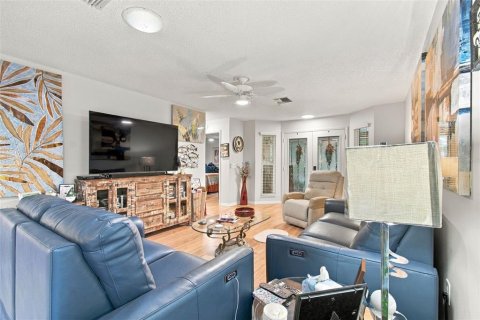 Villa ou maison à vendre à Spring Hill, Floride: 2 chambres, 125.14 m2 № 2411575 - photo 8