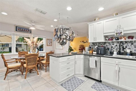 Villa ou maison à vendre à Spring Hill, Floride: 2 chambres, 125.14 m2 № 2411575 - photo 21
