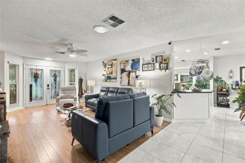Villa ou maison à vendre à Spring Hill, Floride: 2 chambres, 125.14 m2 № 2411575 - photo 11