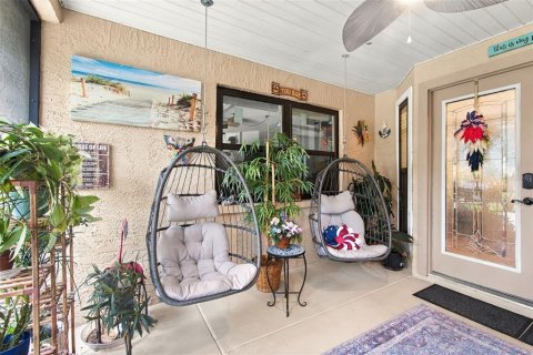 Villa ou maison à vendre à Spring Hill, Floride: 2 chambres, 125.14 m2 № 2411575 - photo 5