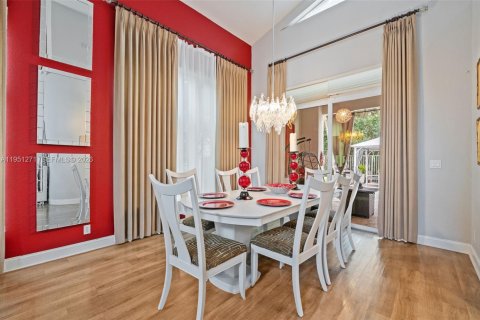 House in Cooper City, Florida 4 bedrooms, 262.91 sq.m. № 2009343 - photo 9