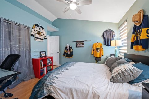 House in Cooper City, Florida 4 bedrooms, 262.91 sq.m. № 2009343 - photo 26