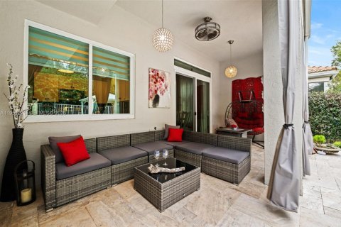 House in Cooper City, Florida 4 bedrooms, 262.91 sq.m. № 2009343 - photo 2