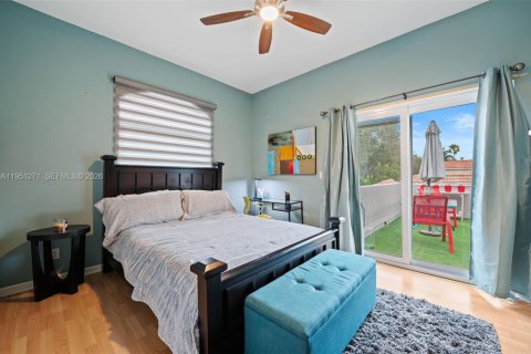 House in Cooper City, Florida 4 bedrooms, 262.91 sq.m. № 2009343 - photo 24