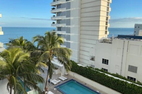 Купить кондоминиум в Майами-Бич, Флорида 49.98м2, № 1958265 - фото 8