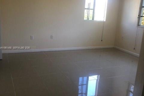 Condominio en venta en Homestead, Florida, 3 dormitorios, 104.61 m2 № 2077339 - foto 1