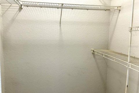 Снять в аренду квартиру в Мейтленд, Флорида 6 комнат, 103.21м2, № 2233697 - фото 12