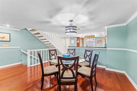 Снять в аренду таунхаус в Сент-Питерсберг, Флорида 4 комнаты, 148.64м2, № 1903333 - фото 9