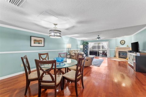 Снять в аренду таунхаус в Сент-Питерсберг, Флорида 4 комнаты, 148.64м2, № 1903333 - фото 8