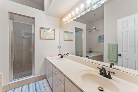 Снять в аренду таунхаус в Сент-Питерсберг, Флорида 4 комнаты, 148.64м2, № 1903333 - фото 19