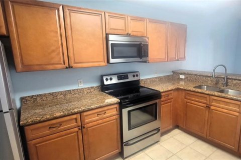 Condominio en venta en Gainesville, Florida, 3 dormitorios, 151.34 m2 № 1540565 - foto 2