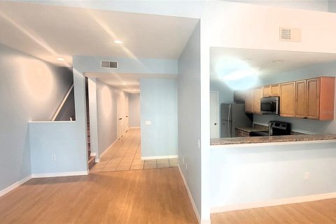 Condominio en venta en Gainesville, Florida, 3 dormitorios, 151.34 m2 № 1540565 - foto 4